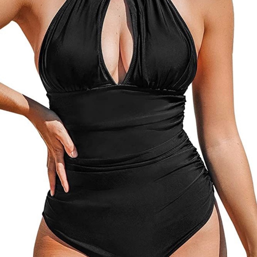 One piece swim suit